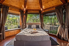 SaffronStays Timber Quest, Dehradun