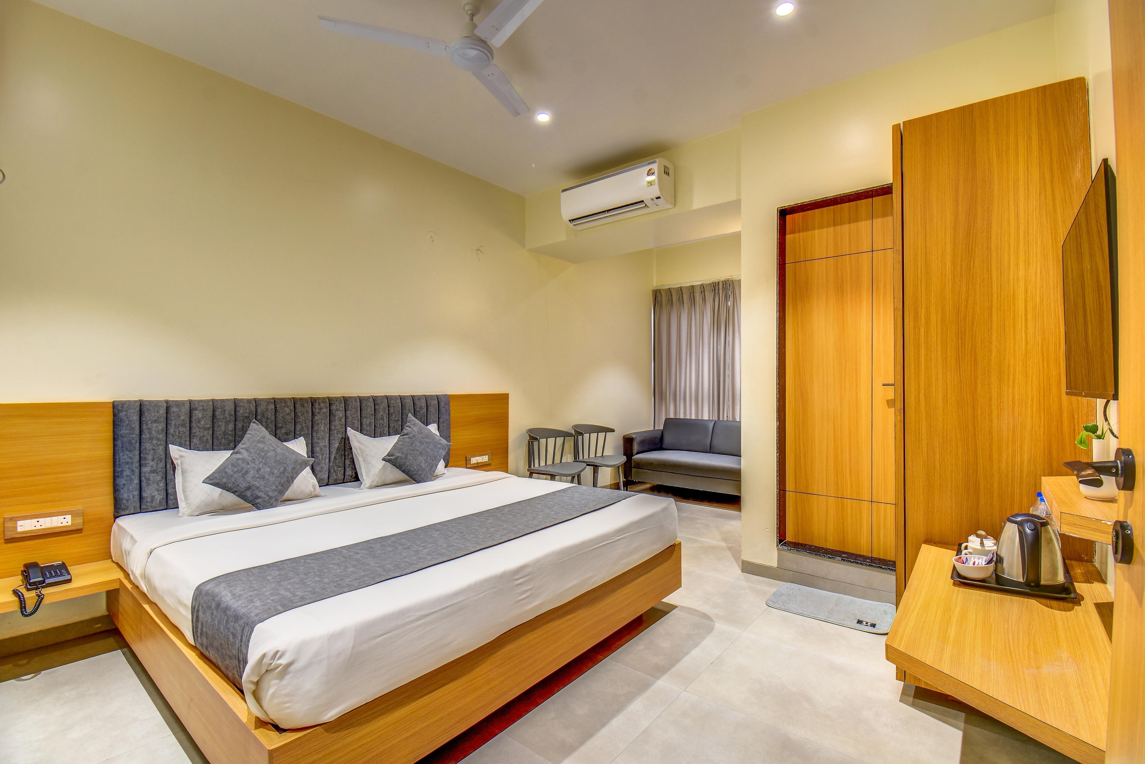Executive Room 1