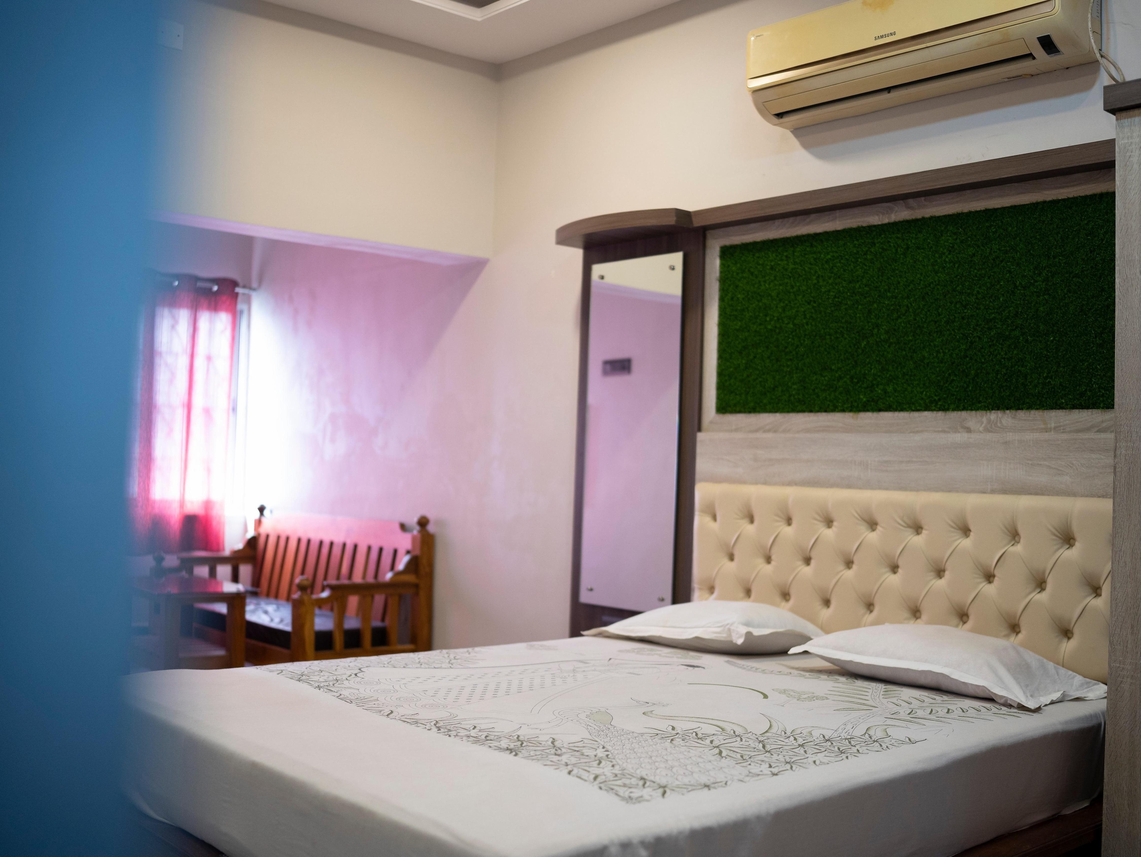 HOTEL DHRUBATARA Mukutmanipur - Tap to explore photos