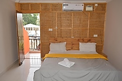 Esther Guest House, Goa