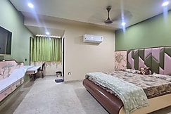 HOTEL ALEX, Bhavnagar