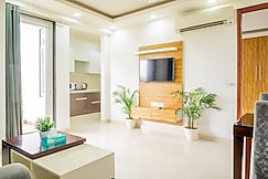 Housr 1RK & 1BHK Apartment Sector 28 Near Galleria Market, Gurgaon