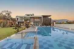 ELIVAAS Prive 5 BHK Kvanya Mansion with Pvt Pool & Home Theater, Udaipur