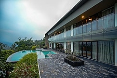 Chateau woods Ashla boutique, Kakkadampoyil