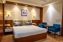 Housr Sector 42 Gurgaon Golf Course Road, Gurgaon