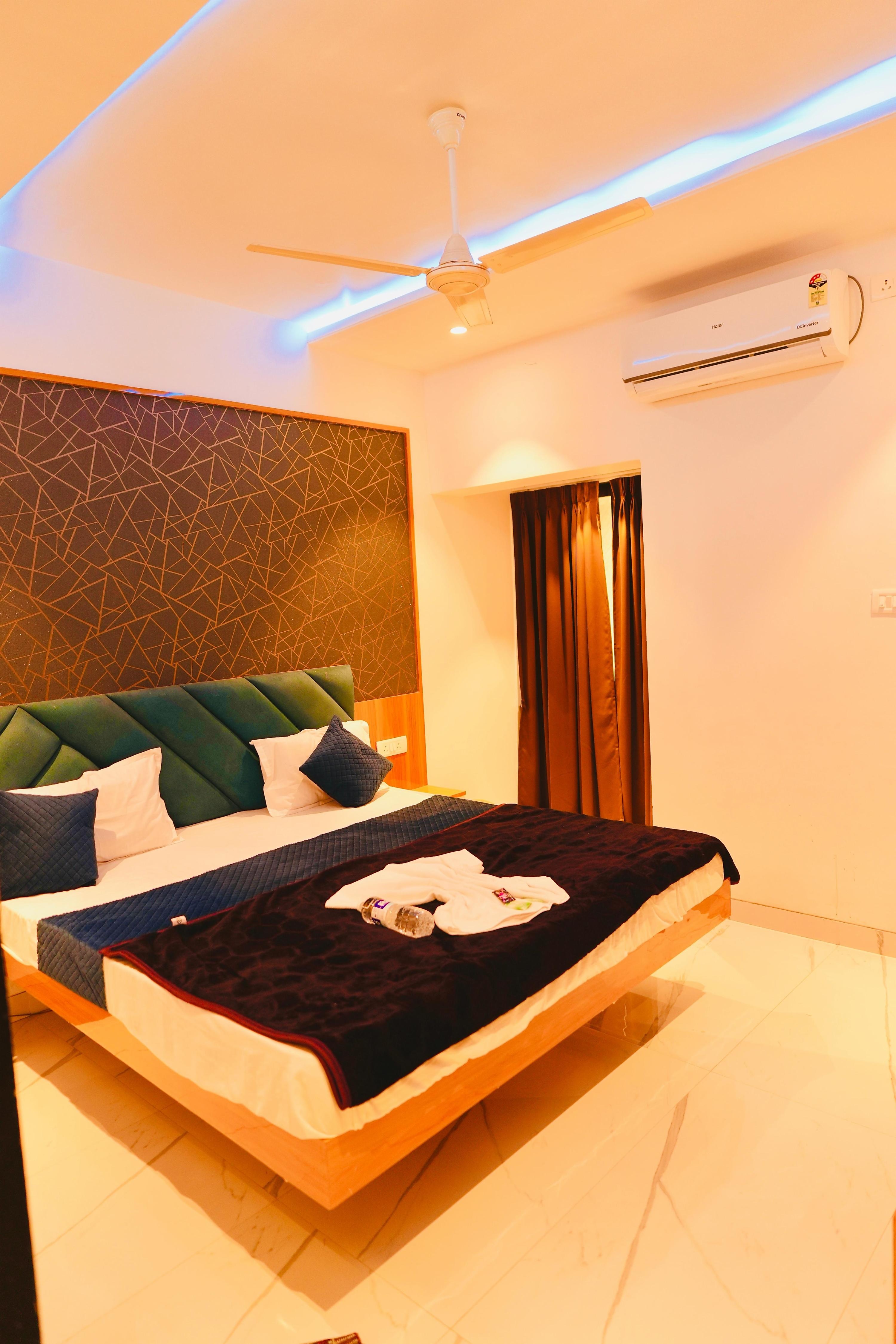 Hotel Madhuban - Tap to explore photos