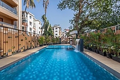 Stylish 1BHK with Pool, 5 mins to Candolim Beach | Hireavilla, Goa