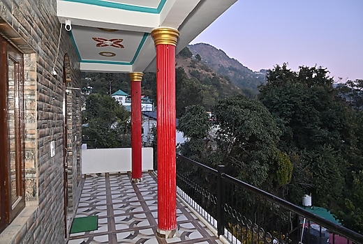 Villa Safarnama 