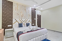 Hotel Skyland and Sarigama Function Hall, Khammam