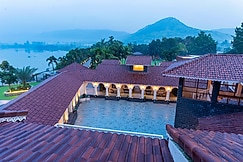Nishigandha Jalmahal Resort, Pune
