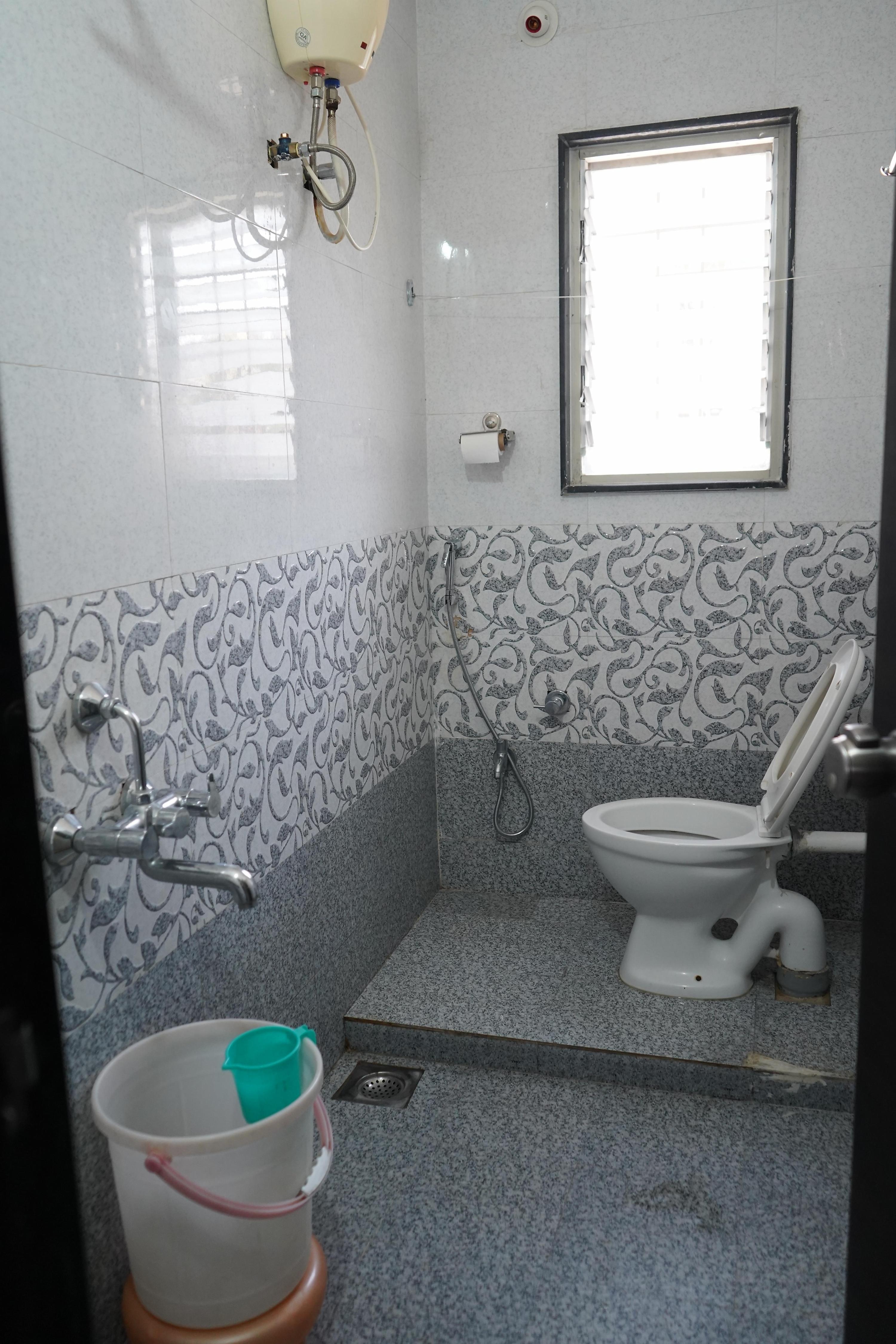 Himalay Guest House - Tap to explore photos