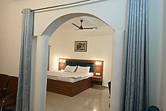 Yamuna INN, Chitrakoot