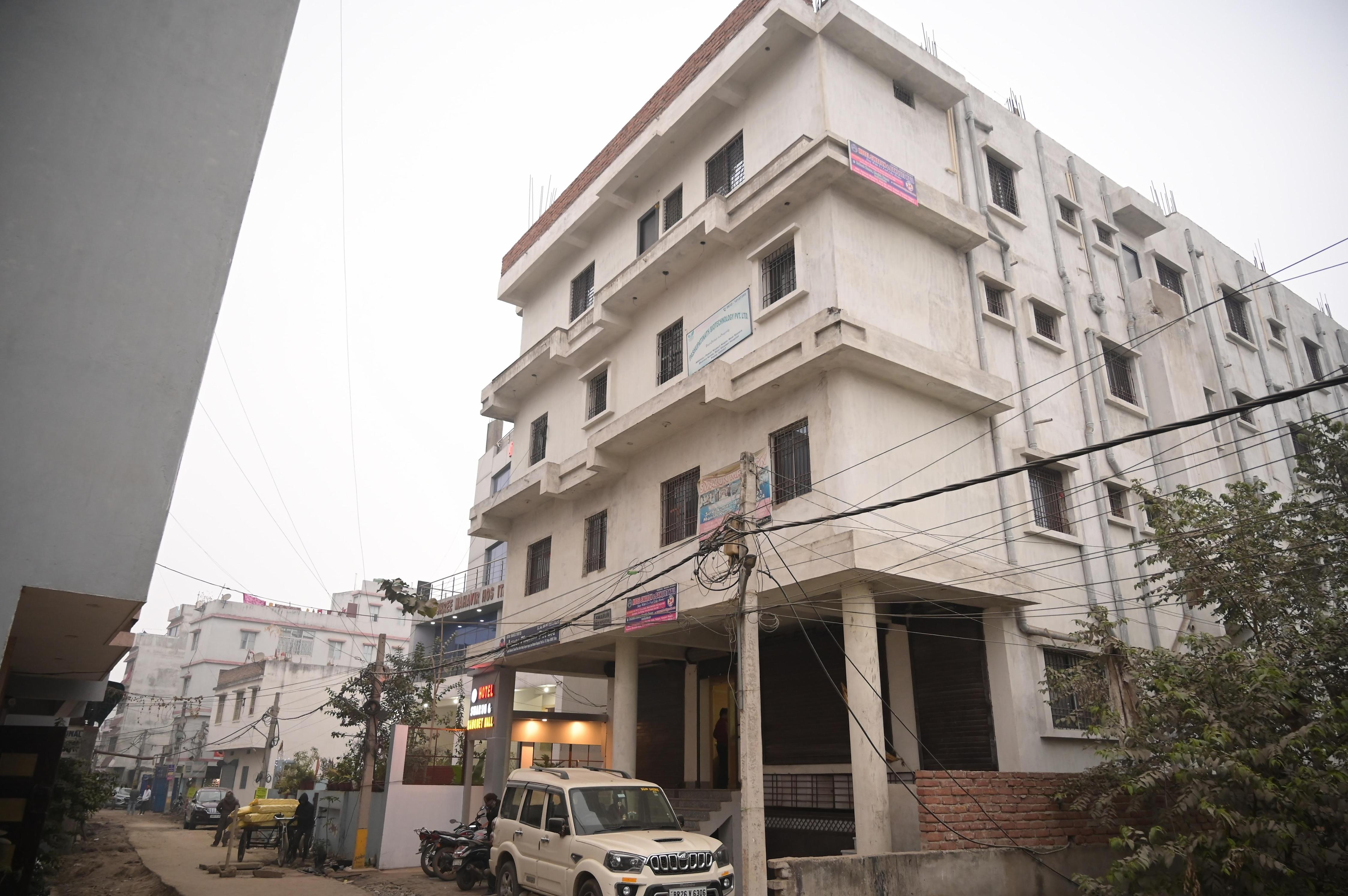 Hotel Swarun and Banquet Hall - Tap to explore photos