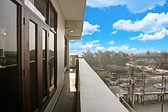 Sonesta Hotel and Apartments, Delhi