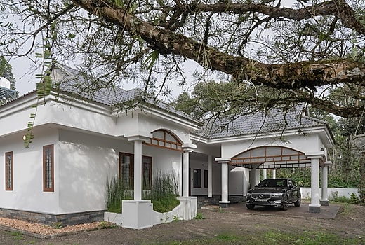 Elora Plantation villa by clustercloud