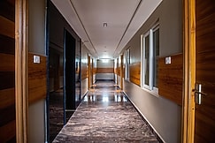 V Grand Inn, Velankanni