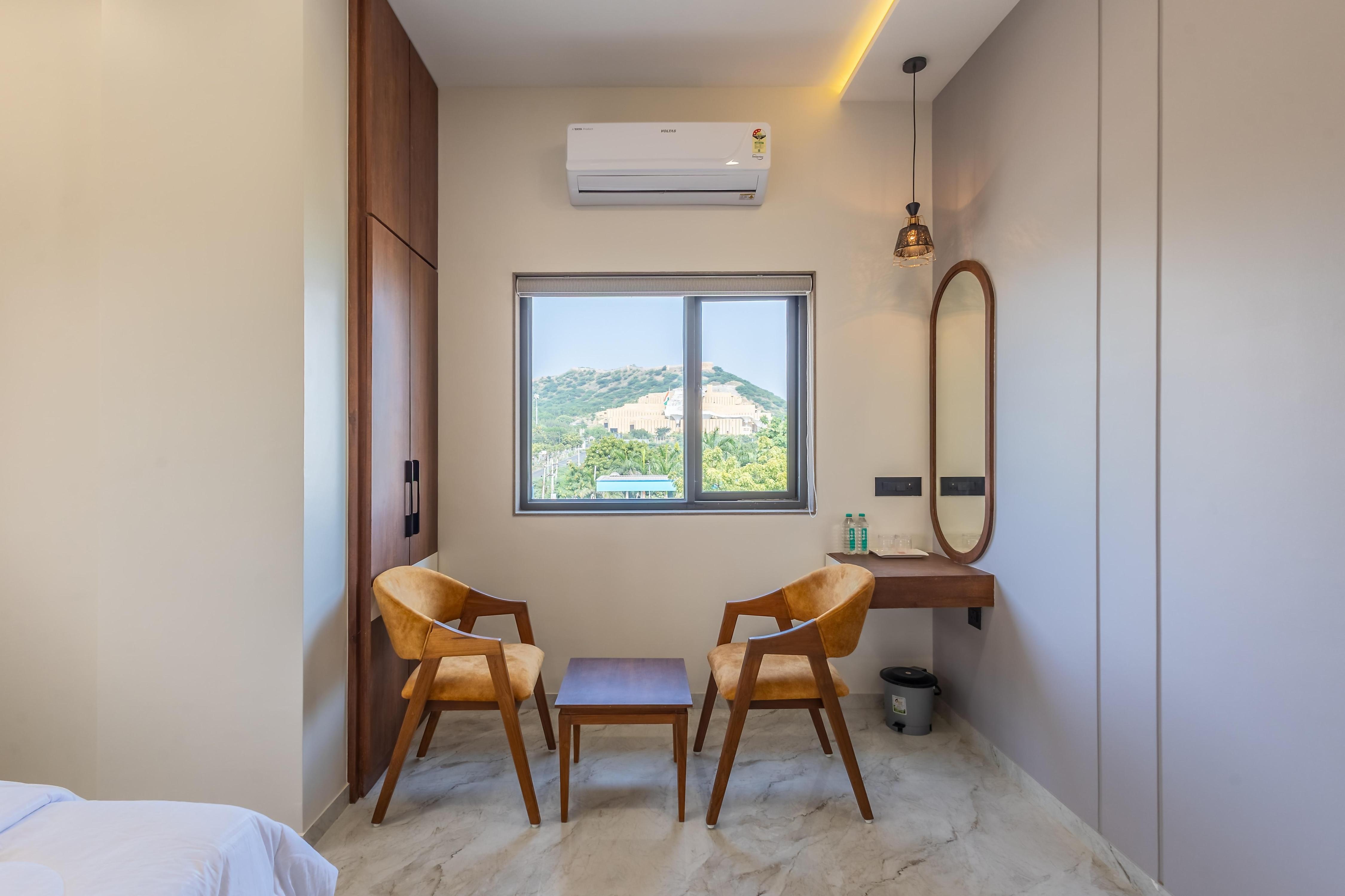 Hotel Smriti Hills - Tap to explore photos