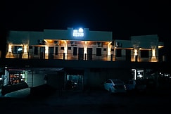 Hotel PB INN, Gandhidham