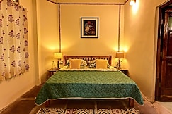 The Para Villas 9 Entire 2BHK with Private Garden, Udaipur