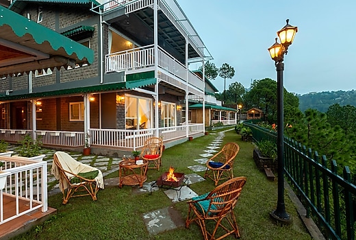 ELIVAAS Goldencrest 6 BHK Villa Nestled in the Hillside of Kasauli
