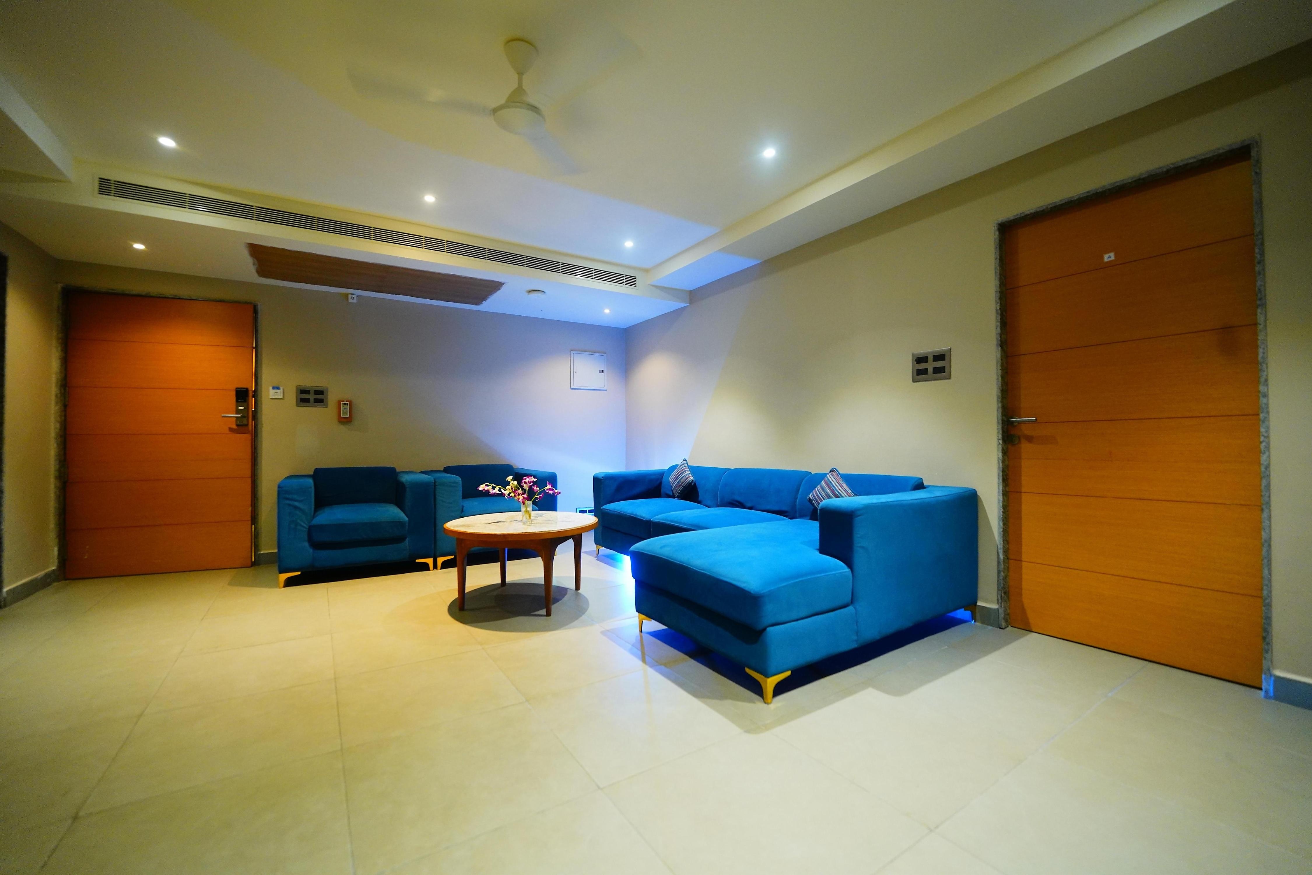 Siera beach Hotel and Suites - Tap to explore photos