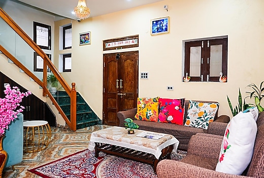 Om Paramhans Luxury Homestay
