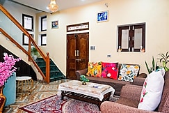 Om Paramhans Luxury Homestay, Varanasi