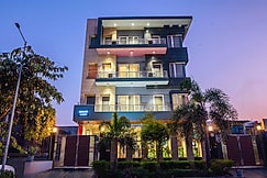 Treebo Royal City, Noida