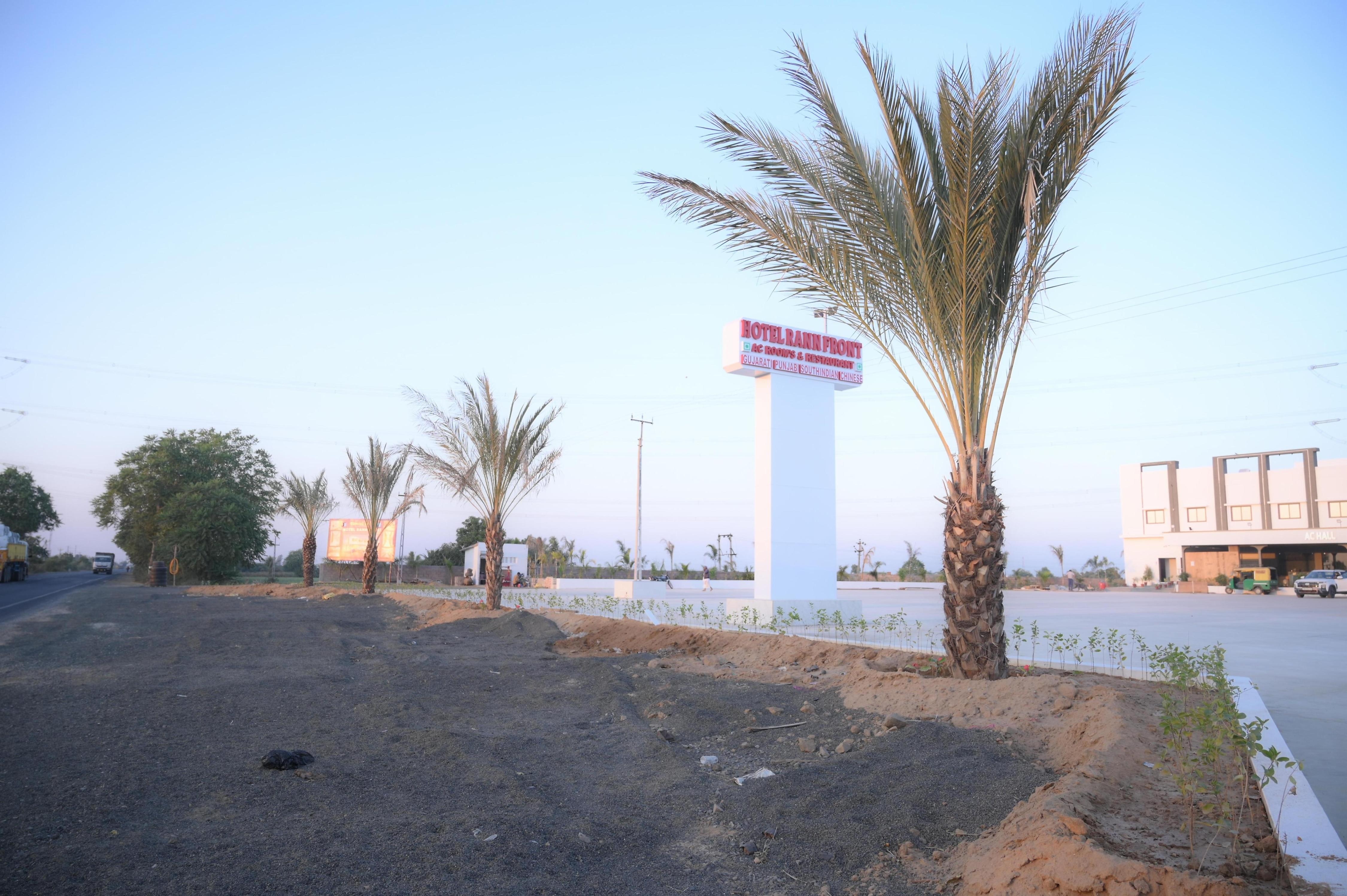 HOTEL RANN FRONT - Tap to explore photos