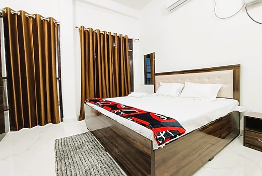 4 Comfy Bedrooms Near Shri Ram Temple and Airport
