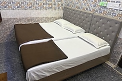 SK Residence (Located 10 Meter from Nagore Dargah Main Entrance), Kumbakonam