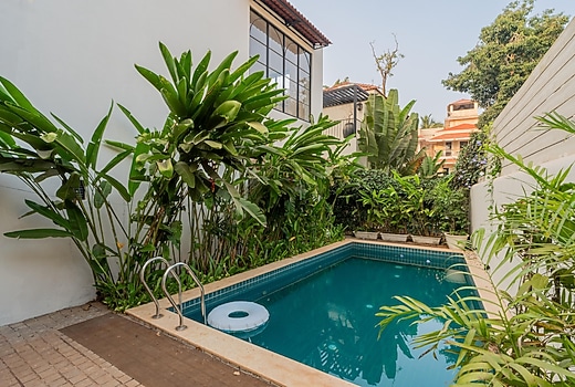 ELIVAAS Bogenvilla Luxe 3 BHK Villa Near Ozran Beach