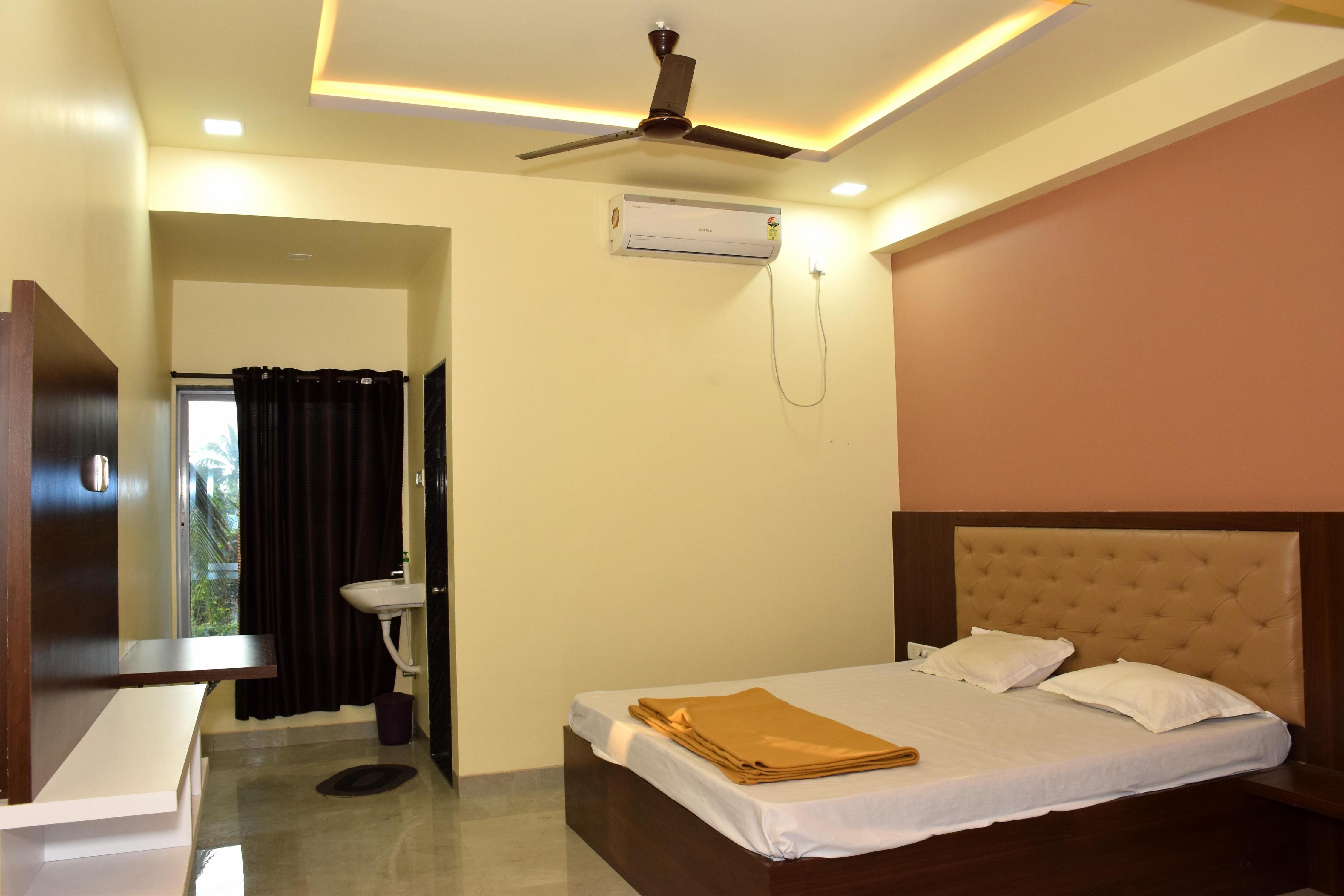 DELUXE ROOM 1