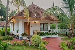 Kaayal Luxury Villa by Chimney, Varkala