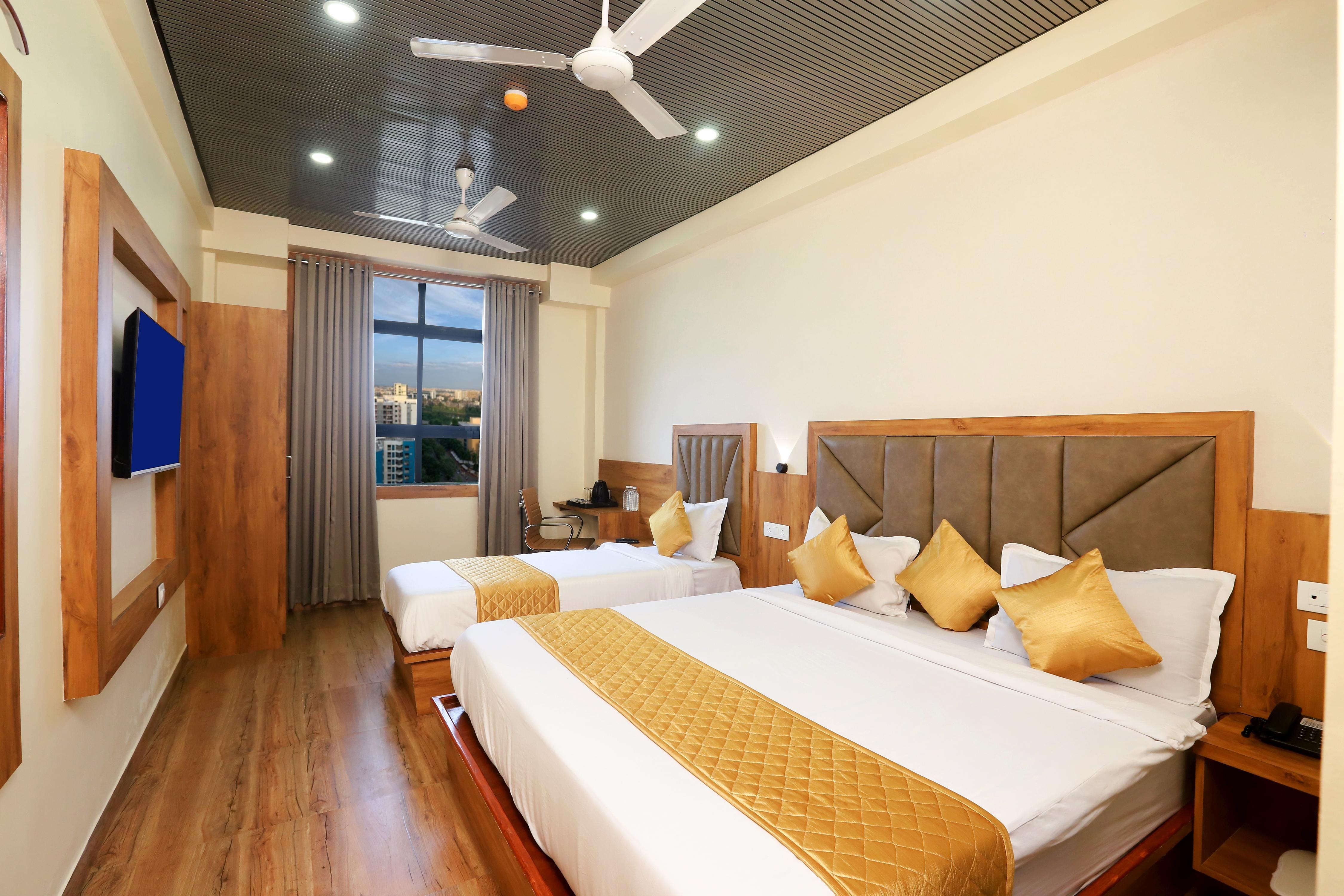 Hotel BKC Minerva - Near Trade Centre 3