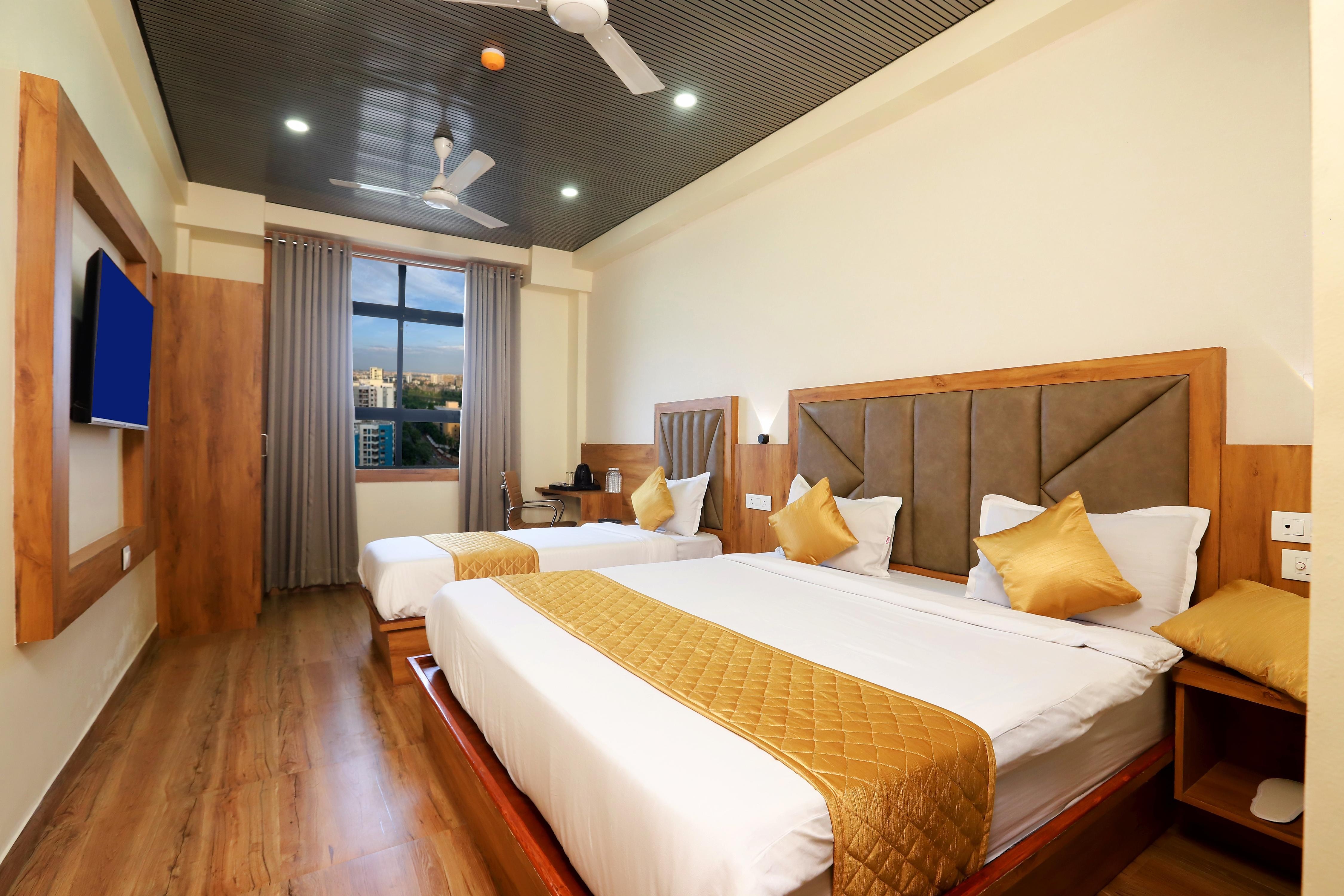 Hotel BKC Minerva - Near Trade Centre - Tap to explore photos