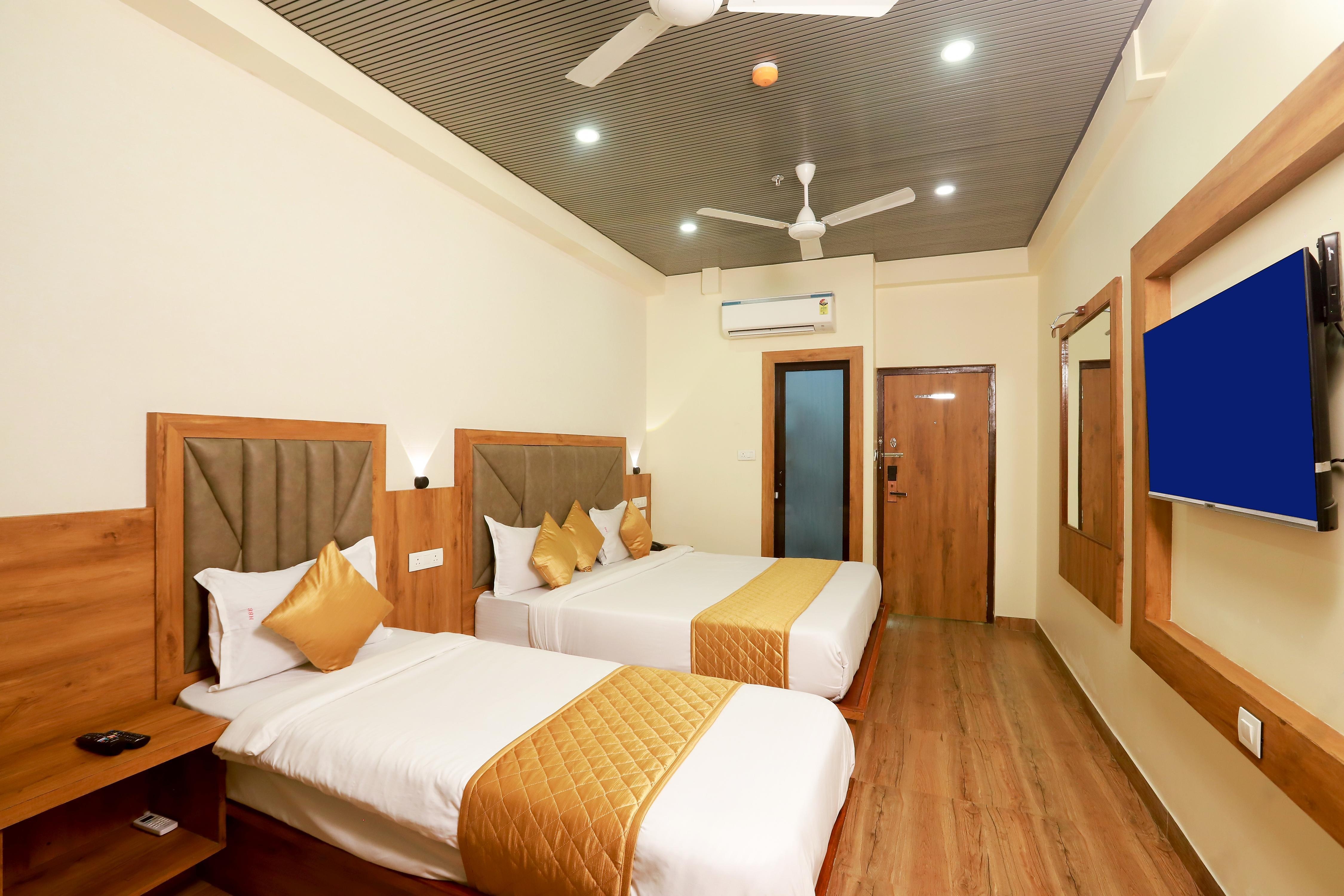 Hotel BKC Minerva - Near Trade Centre 2