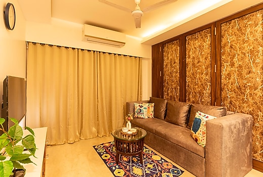 Cozy, Upscale 1 bhk Apt near BKC