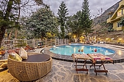 ELIVAAS Zephyr Sierra | 2-BHK Hillside Retreat With Common Pool, Mussoorie