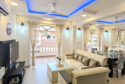 Sapna Homes 4BHK Penthouse  5min to Beach