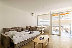 Cozy renovated apartment - close to Martinez Hotel, Cannes