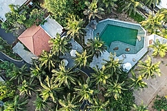 Shallow Beach Resort - Mango Hill, Pondicherry