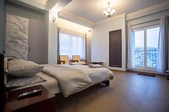 Cafe Sola BnB | Roof Top Cafe with Valley View, Shillong