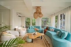 Beachfront 3 BHK Retreat with Gazebo |10m from Ashwem Beach, Goa