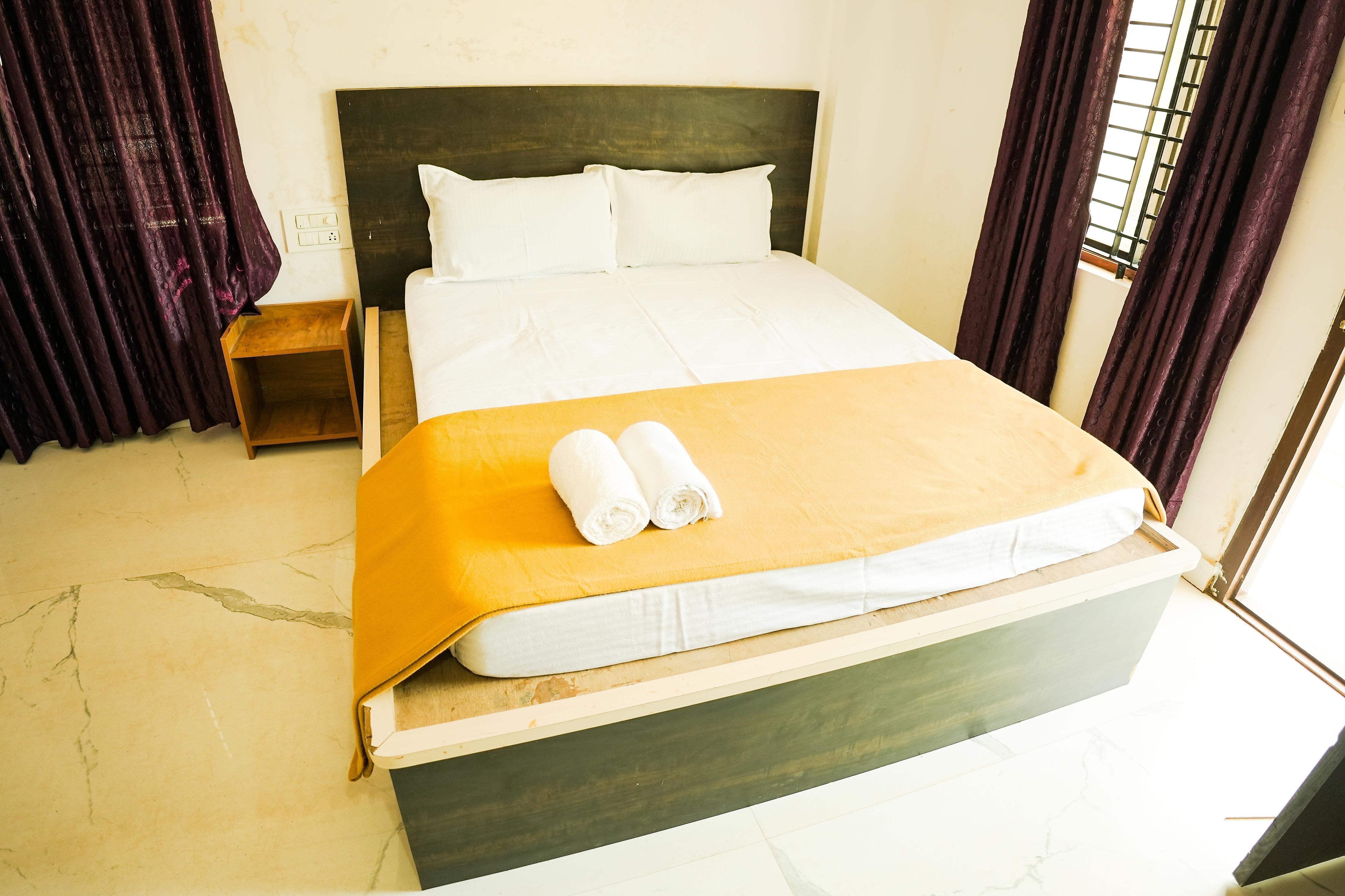 Shri Devi Mookambika Apart-Hotel - Tap to explore photos