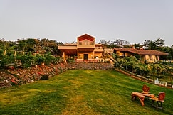 Woodsworth By Grape County, Trimbak