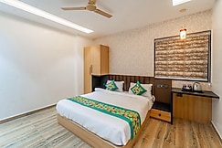 Treebo Neel Orchid, Ujjain