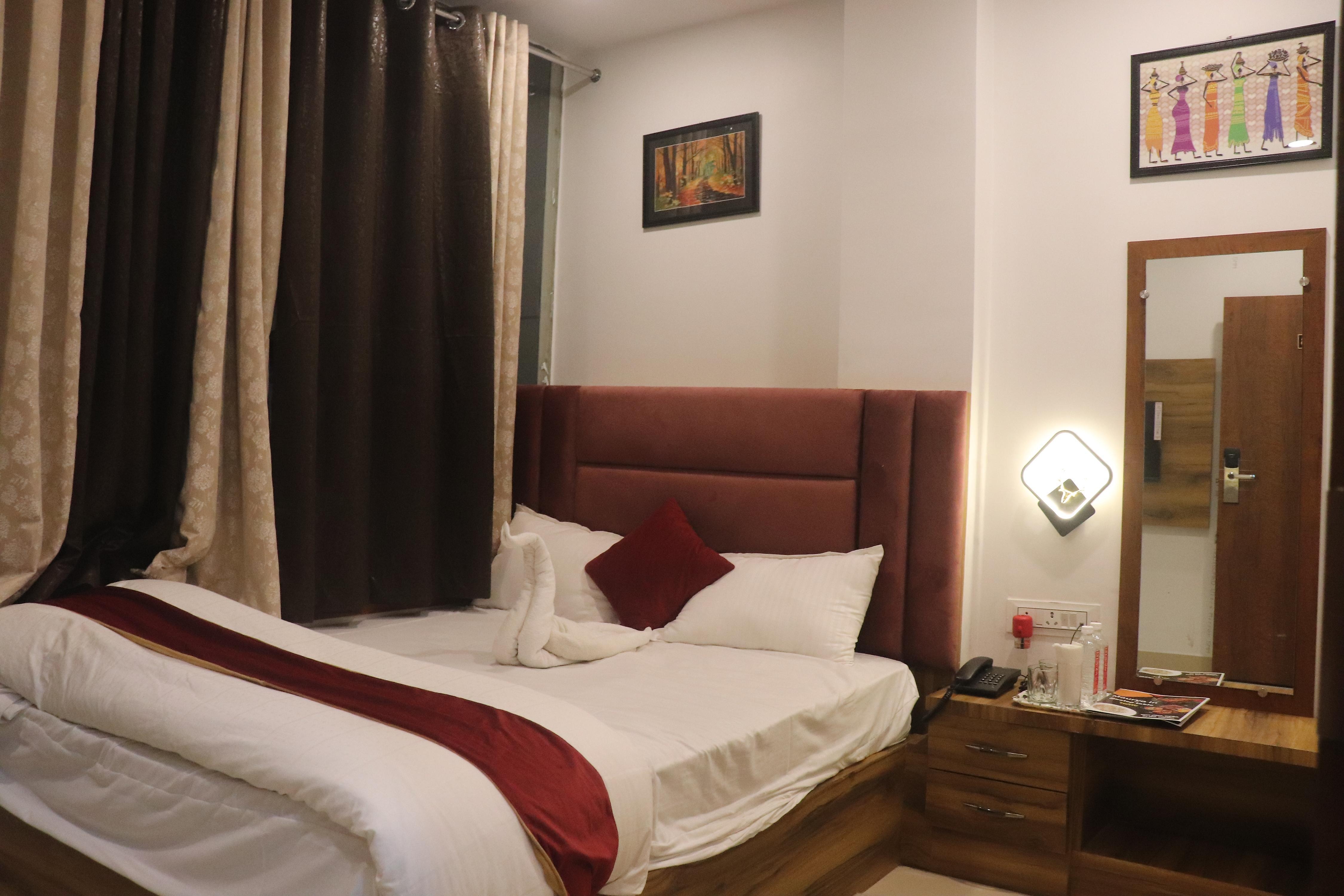 Hotel Maurya Inn - Tap to explore photos