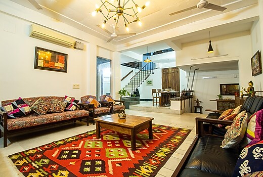 Opulent Antique 6BR Independent Villa in Gurugram