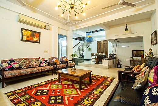 Opulent Antique 6BR Independent Villa in Gurugram